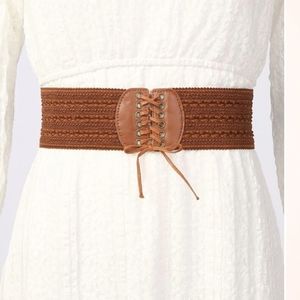 Lace up waist belt